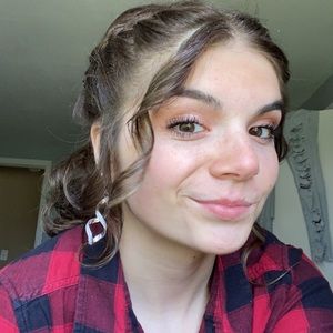 Meet your Posher, Katelynn